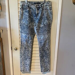Stylish Blue Acid Wash Skinny Jeans